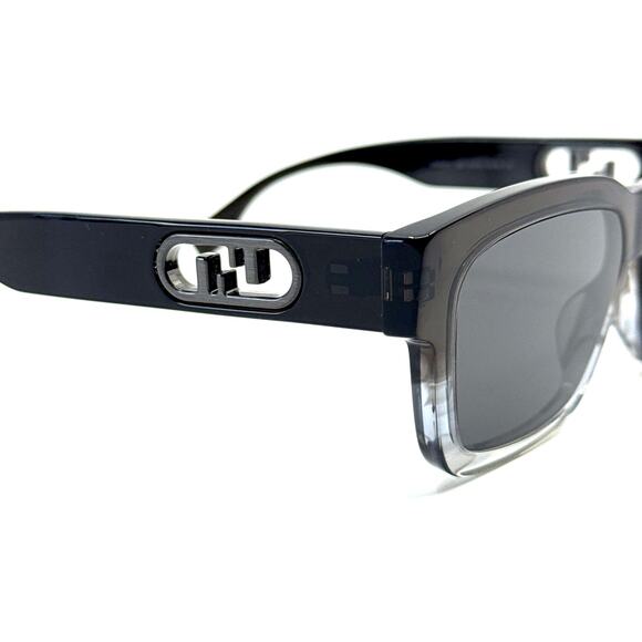 New, FENDI Sunglasses FE40107I 20A Authentic - Picture 6 of 12